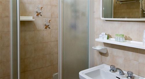 Zenith Hotel 3*