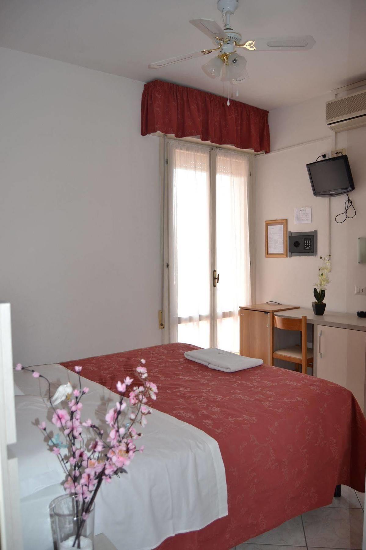 Hotel Zenith 3*