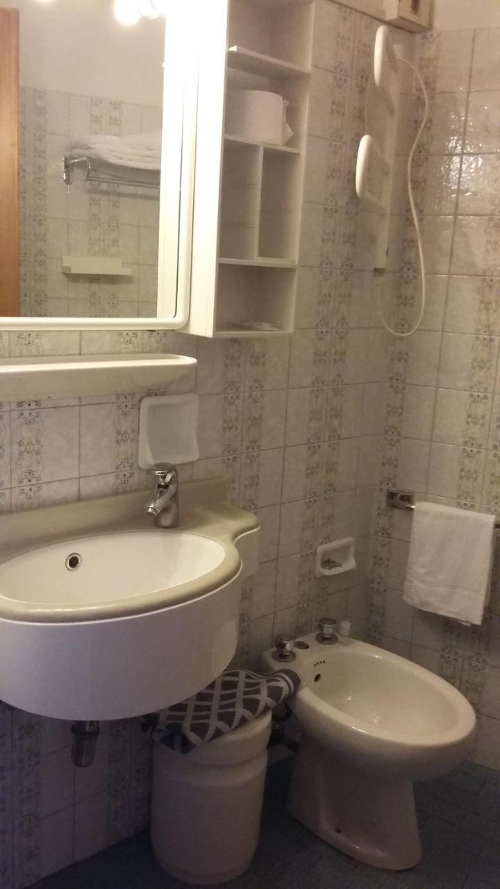 Zenith Hotel