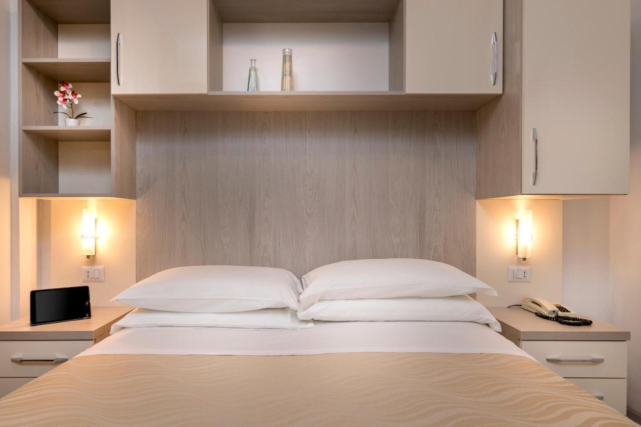 Zenith Hotel 3*